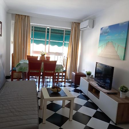 Malaga Downtown And Beach Apartment Exterior photo