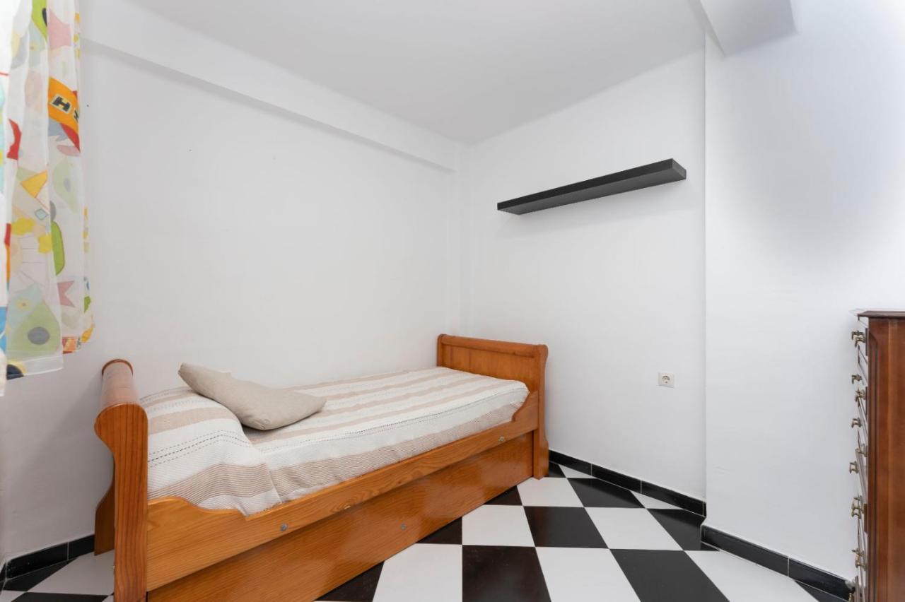 Malaga Downtown And Beach Apartment Exterior photo