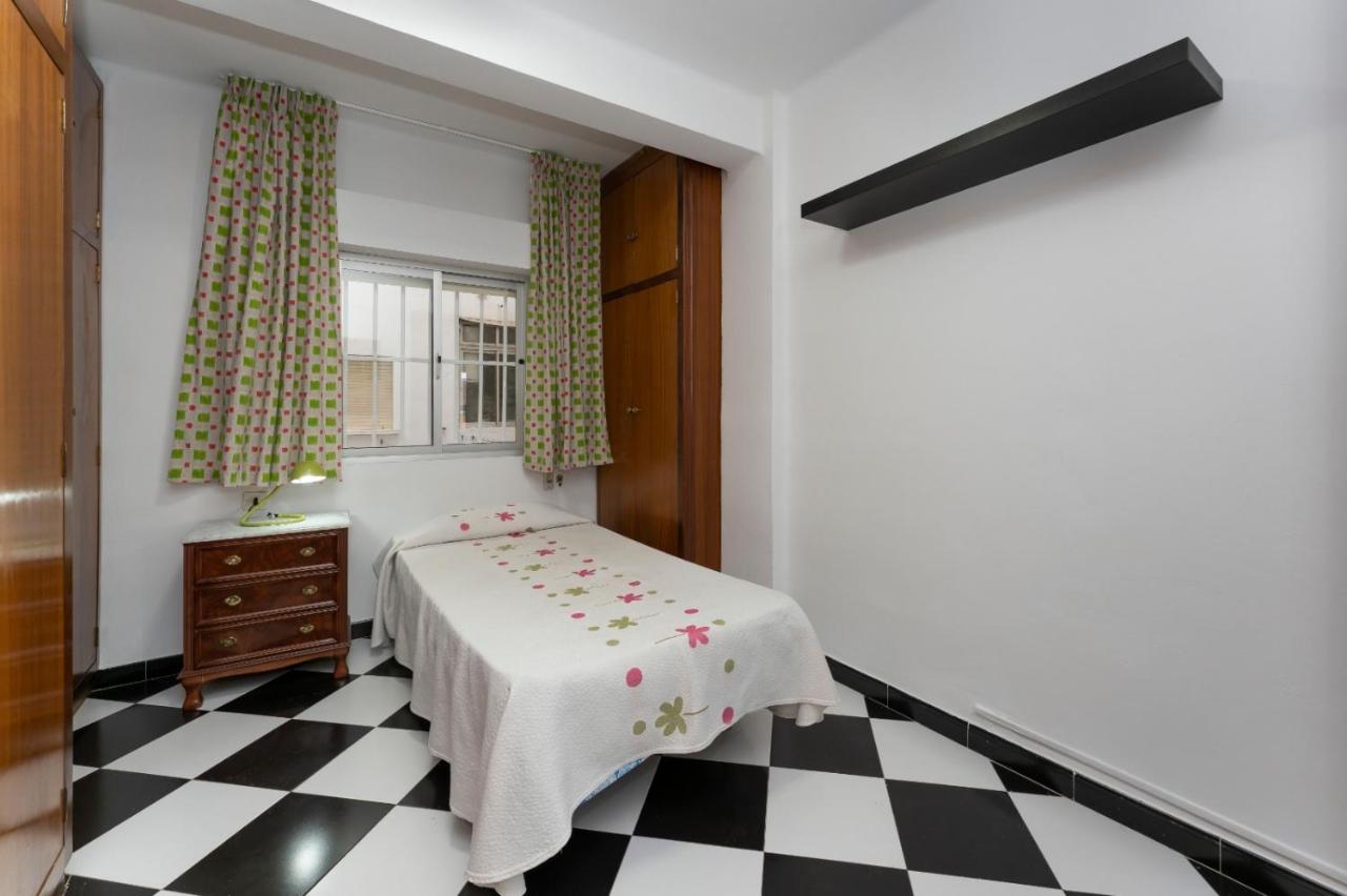 Malaga Downtown And Beach Apartment Exterior photo